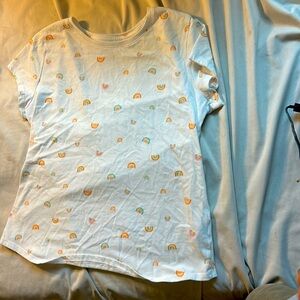 This shirt is too small for me